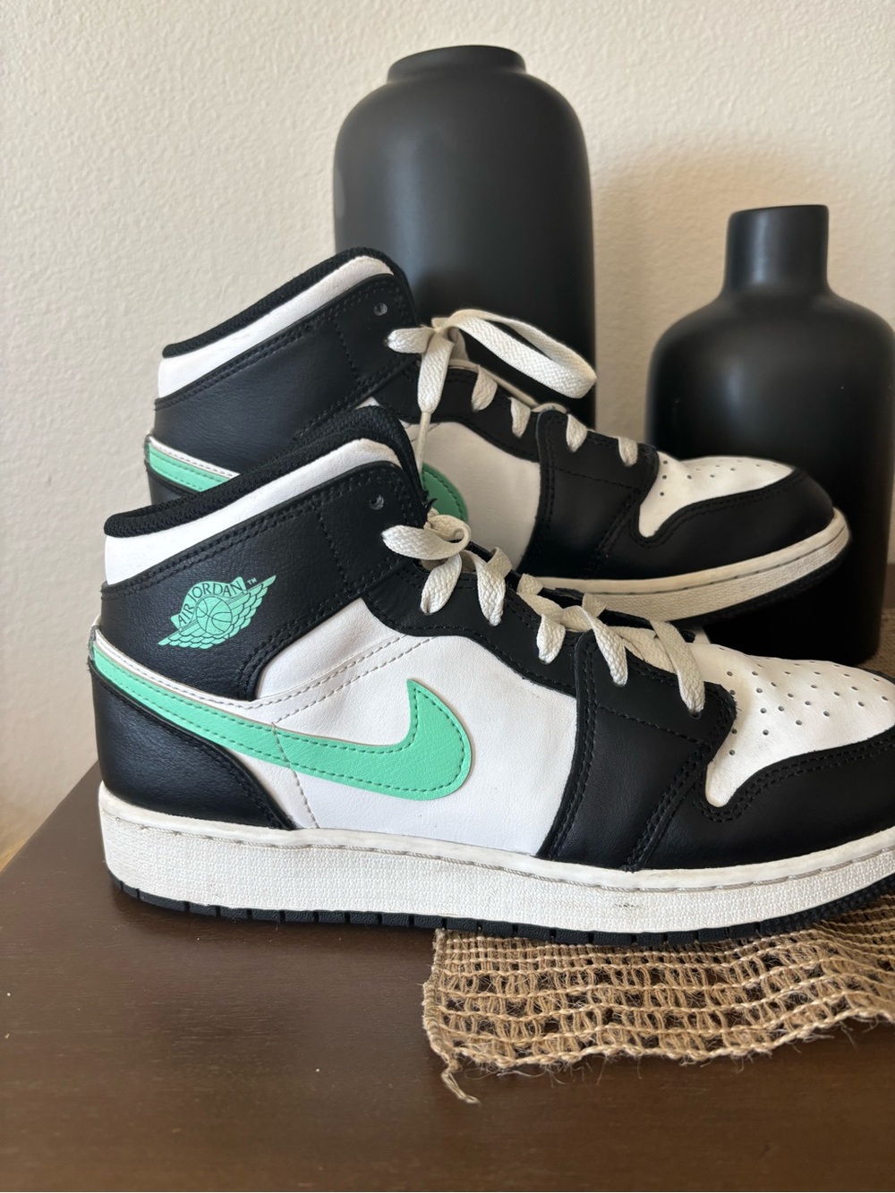 Jordan 1 Mid Kids White Black Mint Green Size 7Y